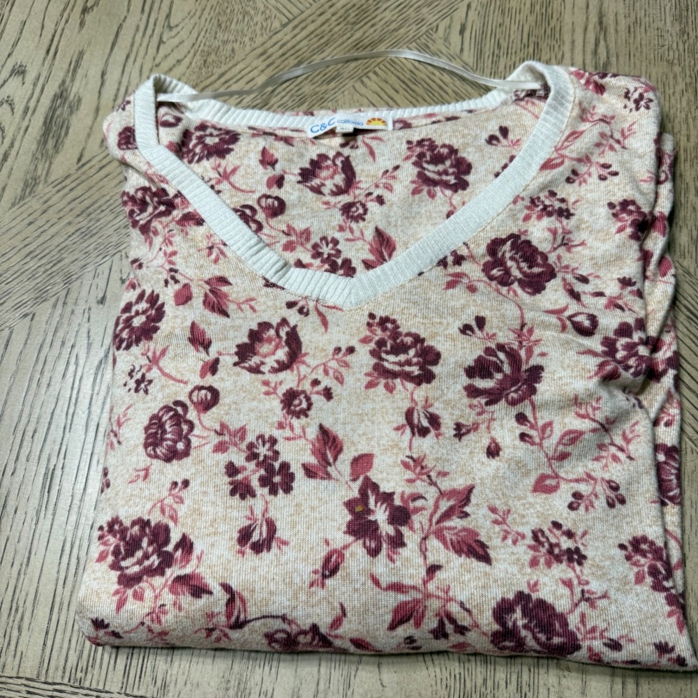 C&C California 3X Floral Print V Neck Long‎ Sleeve Relaxed Fit Top